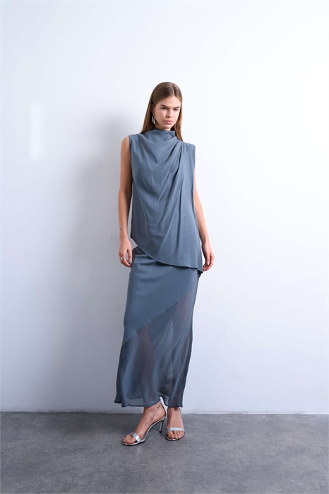 Юбка из смесовой ткани с косой отрезкой из атласа артикул 152864057