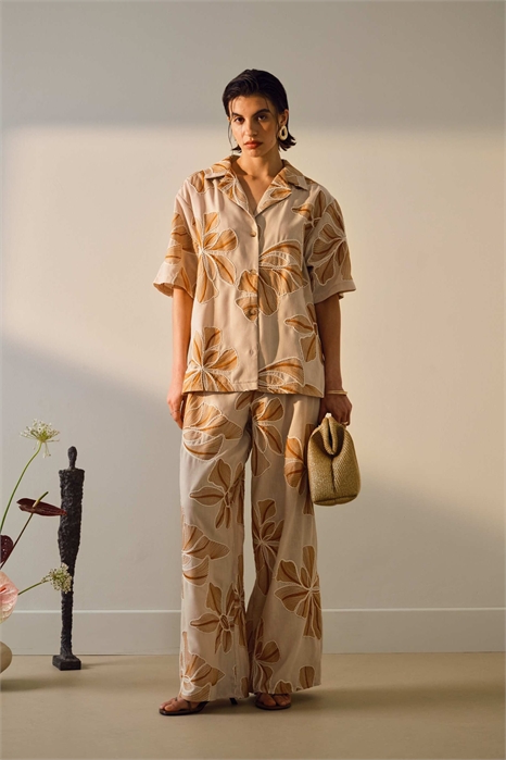 Брюки с низкой посадкой и цветочным узором, выполненным льняной стежкой артикул 140832520