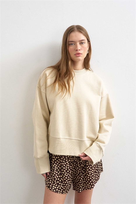 Свитшот премиум-класса, свободного кроя и увеличенного размера артикул 147870504