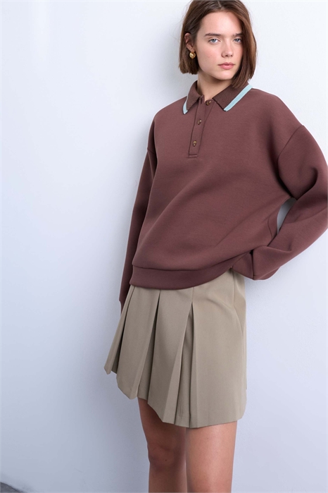 Свитшот-поло из трикотажа в стиле дайвинга с воротником и окантовкой артикул 149004453