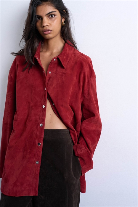 Рубашка из натуральной замши артикул 150228585