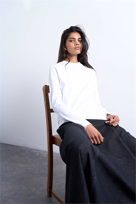 Футболка прямого кроя с длинными рукавами артикул 150049483