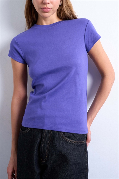 Повседневная футболка артикул 150000803
