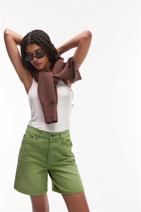 Джинсовые шорты свободного кроя артикул 140987539