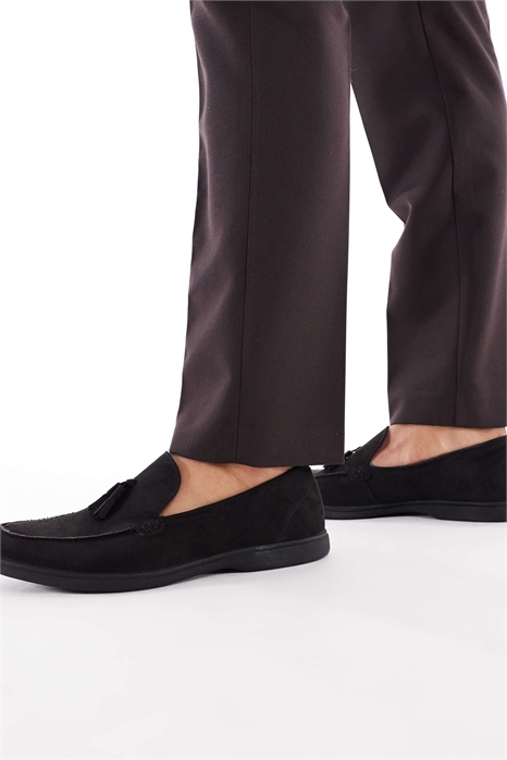 Лоферы Berwin с кисточками и контрастной подошвой артикул 148699131