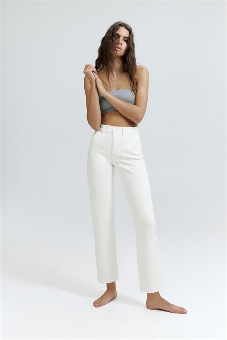 Джинсы-клин с высокой талией в стиле «mom fit» артикул 155819493