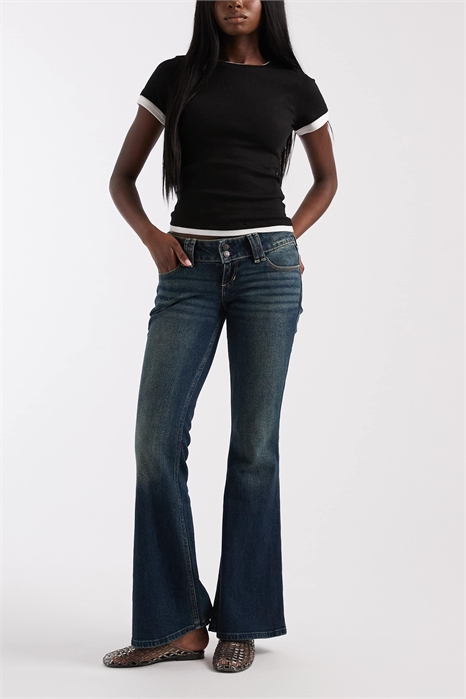 Джинсы с низкой посадкой и расклешенными брючинами артикул 155222167