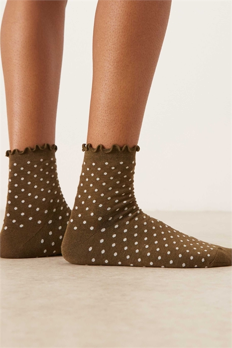 Носочки с оборками артикул 152929825