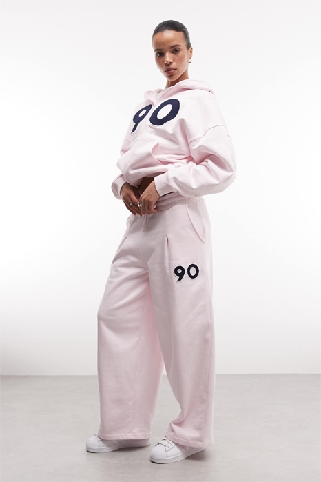 Джоггеры с широкими брючинами от Weekend Collective co-ord артикул 153688171