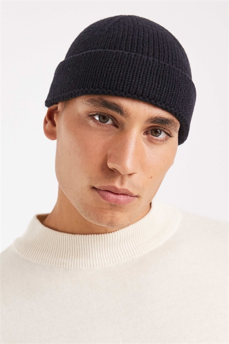 Вязаная шапка-бейсболка с ребристой отделкой артикул 147903202