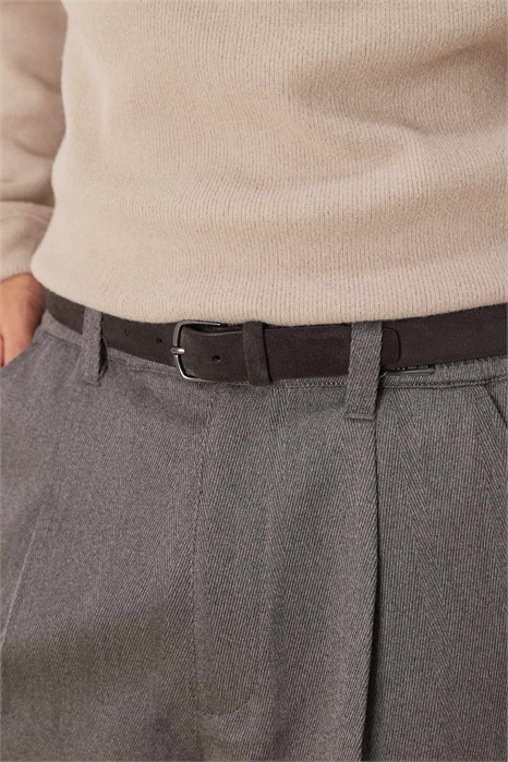 Классический кожаный ремень артикул 151560504