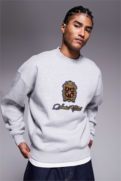 Свитшот с круглым вырезом и нашивкой с логотипом артикул 152903056