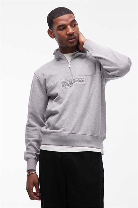 Футболка с логотипом на груди и полузастежкой-молнией артикул 153576410