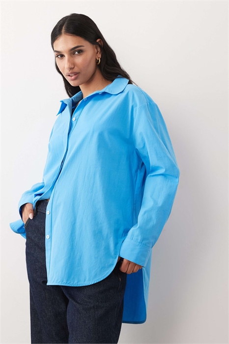 Рубашка с широкими манжетами и закругленным низом артикул 155698026