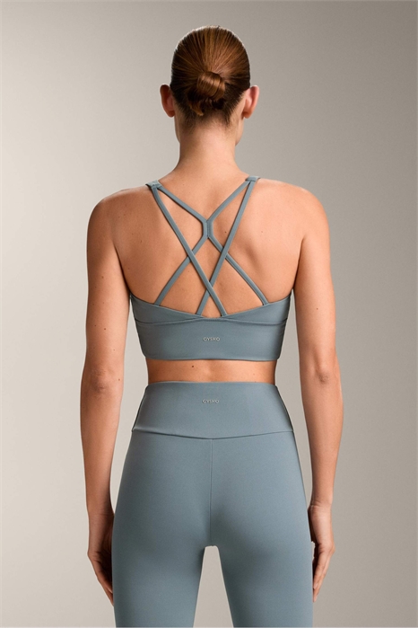 Спортивный бюстгальтер Comfortlux со средней степенью поддержки и чашками артикул 156027100