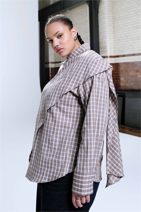 Рубашка оверсайз с деталями в виде шарфа-накидки от ASOS Curve артикул 155319528