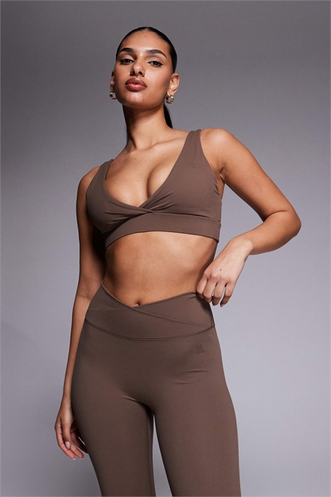 Спортивный бюстгальтер-топ с легкой поддержкой из сетчатого материала артикул 153667701