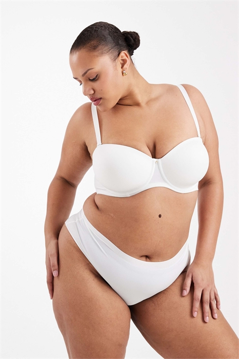 ASOS DESIGN Curve: формованный бюстгальтер с косточками и несколькими вариантами ношения артикул 148808960