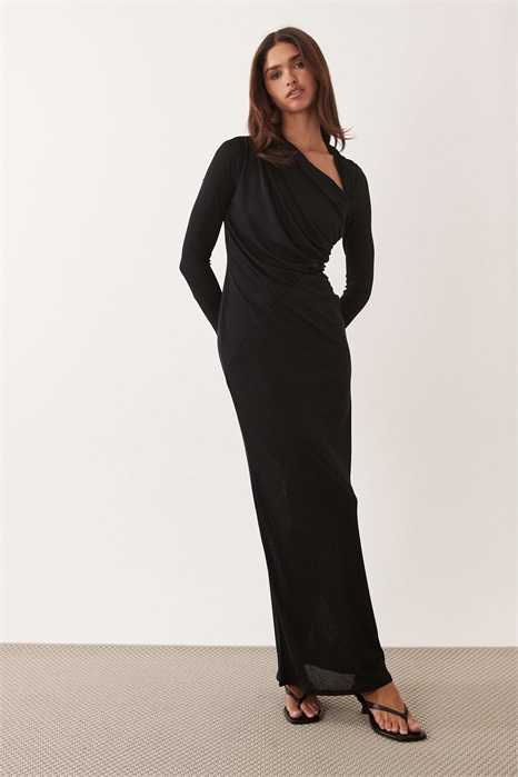 Макси-платье с длинными рукавами, асимметричным кроем и рюшами артикул 155706003