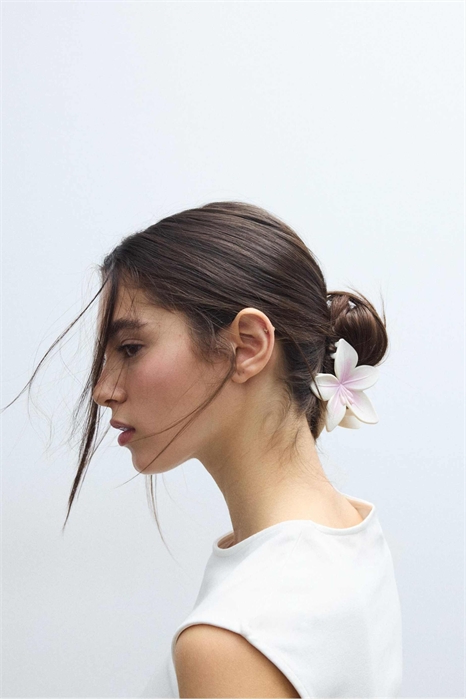 Заколка для волос с цветком артикул 155972855