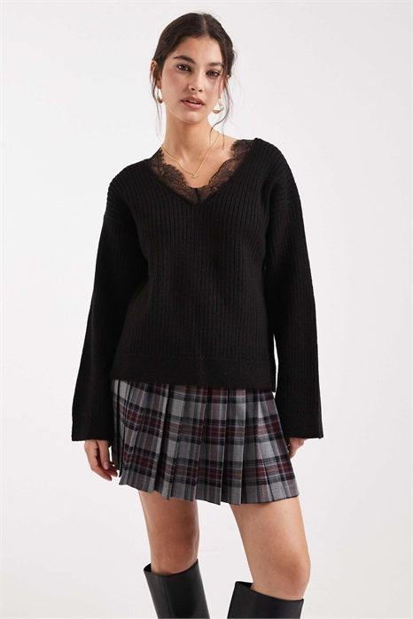 Свитер с глубоким V-образным вырезом и кружевной отделкой артикул 151526905