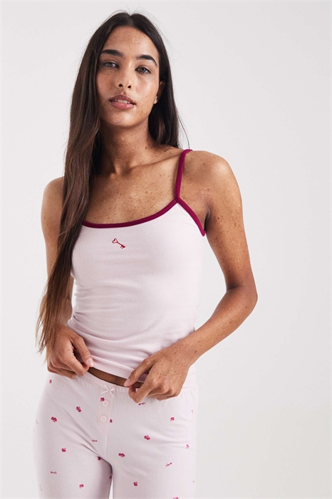 Нежная и воздушная майка с удлиненным кроем артикул 153725196