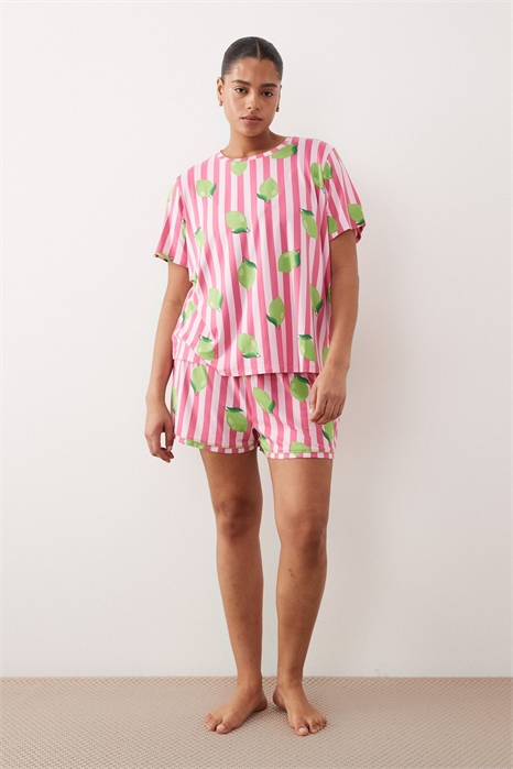 Комплект из футболки из трикотажа с вырезом и шорт артикул 153083634