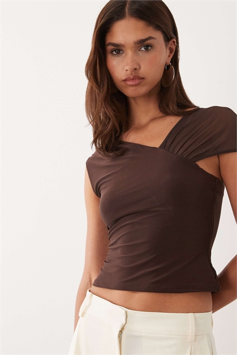 Обтягивающий топ с сетчатыми вставками на плечах артикул 155704935