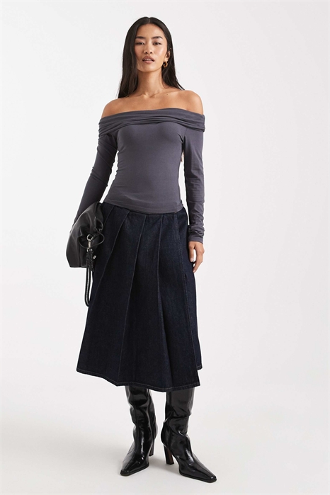 Джинсовая юбка-миди с плиссировкой артикул 151958074