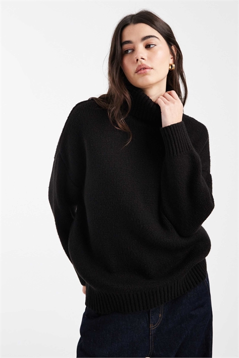 Свитер с высоким воротником и разрезом по бокам артикул 154214332