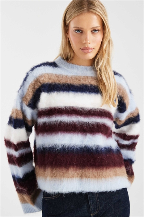 Вязаный свитер свободного кроя артикул 153086924