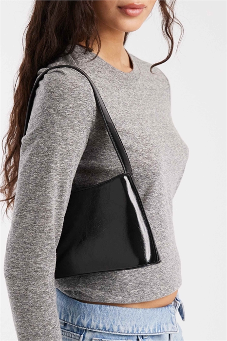 Лаконичная сумочка через плечо артикул 153910209