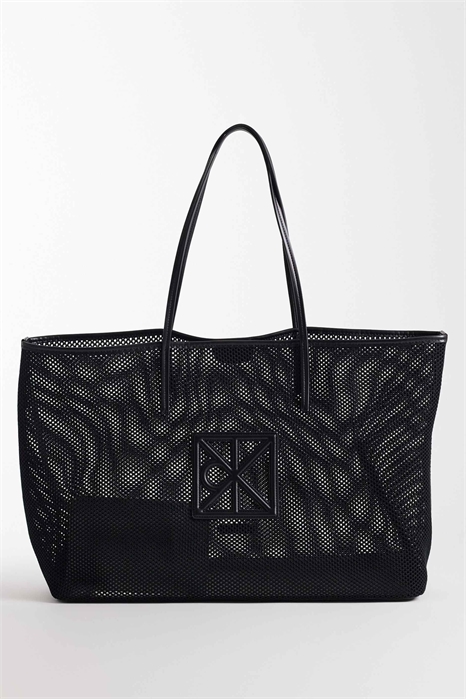 Сумка-тоут с логотипом в виде сетчатой эмблемы на джинсовом фоне артикул 154172947