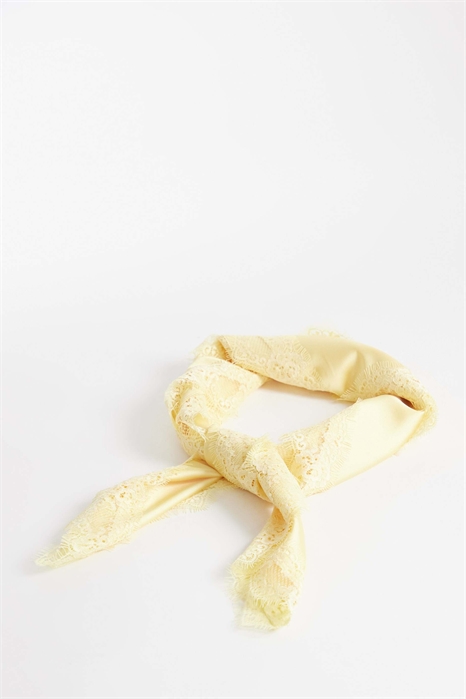 Пояс-бандана с контрастной кружевной окантовкой артикул 153399587