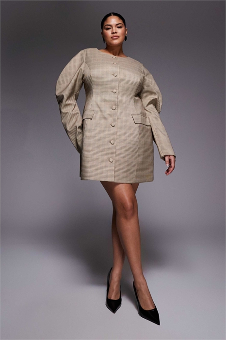 Мини-платье с закругленным вырезом и застежкой на пуговицах, с рукавами-коконами артикул 151303923