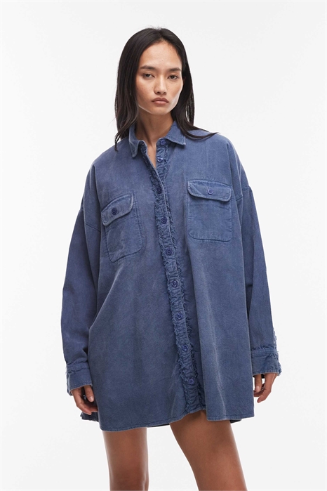 Рубашка свободного кроя с карманами артикул 150392881