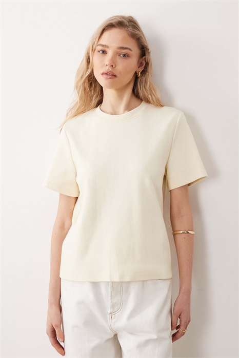 Классическая футболка артикул 155144910