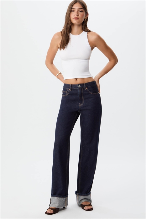 Джинсы D92 с прямым кроем и широкими брючинами артикул 149740193