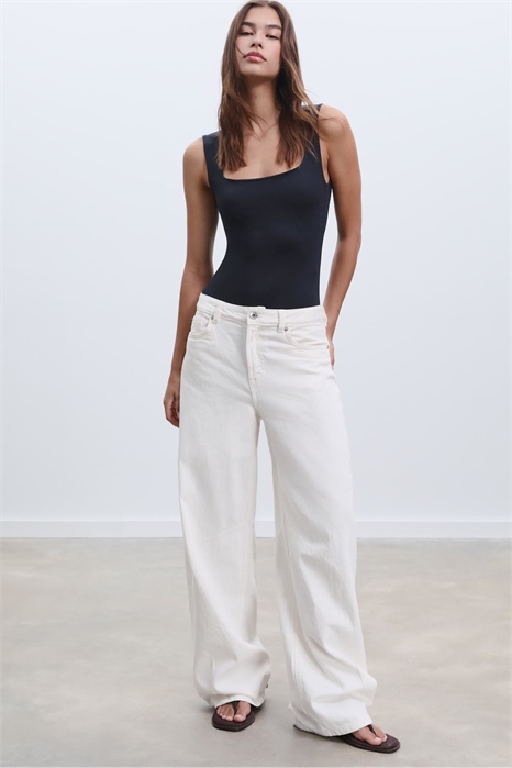 Боди из полиамида с квадратным вырезом артикул 149423131