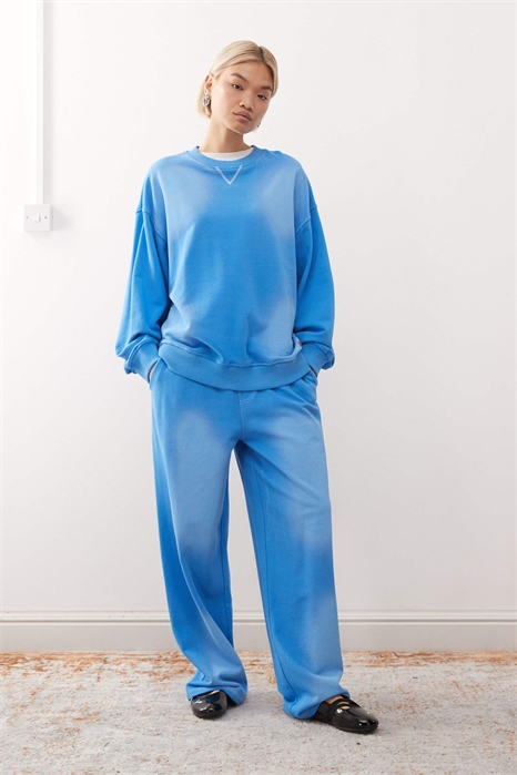 Свободные джоггеры синего цвета с низкой посадкой и нашивкой с логотипом co-ord артикул 149786118