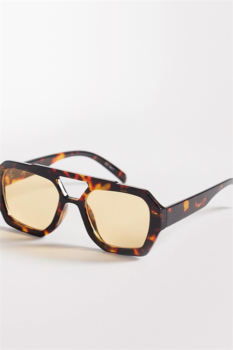 Массивные солнцезащитные очки в стиле «авиатор» артикул 153052967