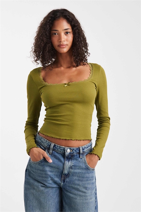 Топ с квадратным вырезом артикул 147968751