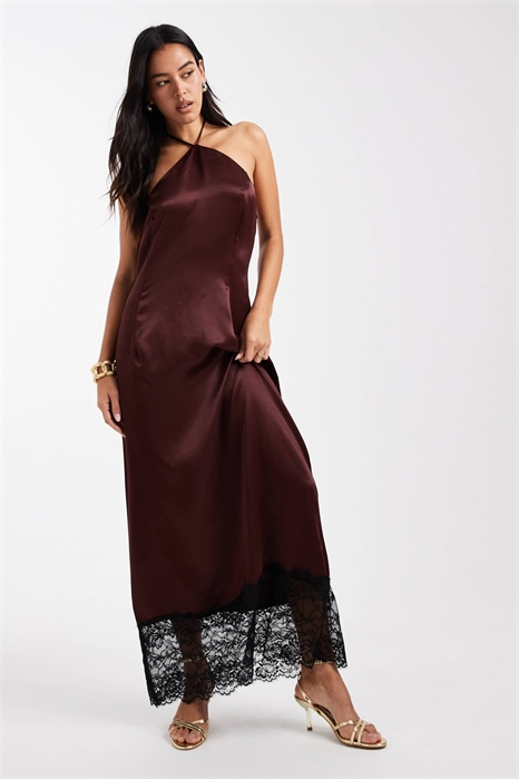 Макси-платье с атласом и кружевом, с завязками на шее артикул 152469813