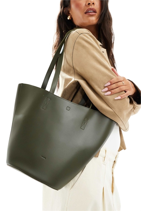 Сумка через плечо с изогнутой верхней частью артикул 149107065