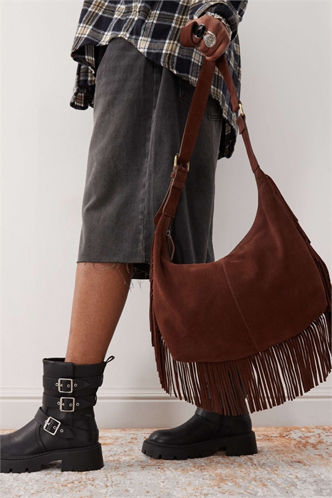 Сумка из замши с бахромой артикул 142976837