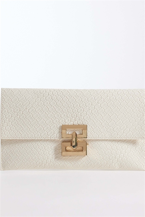 Тканая сумочка-клатч с золотой металлической застежкой артикул 151096068