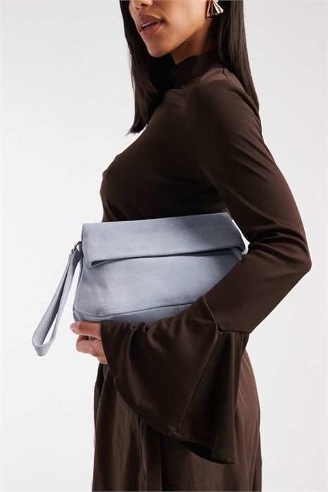 Сумочка-клатч из замши с загнутыми углами и съемным ремнем через плечо артикул 151265576