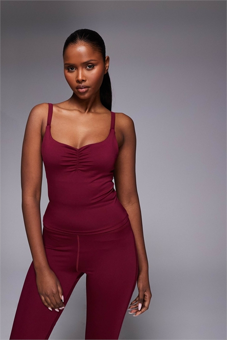 Живописный жилет с рюшами на декольте и встроенным бюстгальтером артикул 155336326