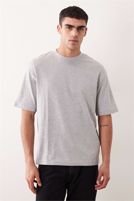 Футболка свободного кроя артикул 150597488