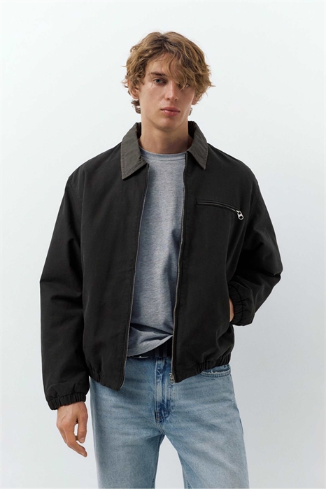 Куртка с контрастным воротником артикул 156266880